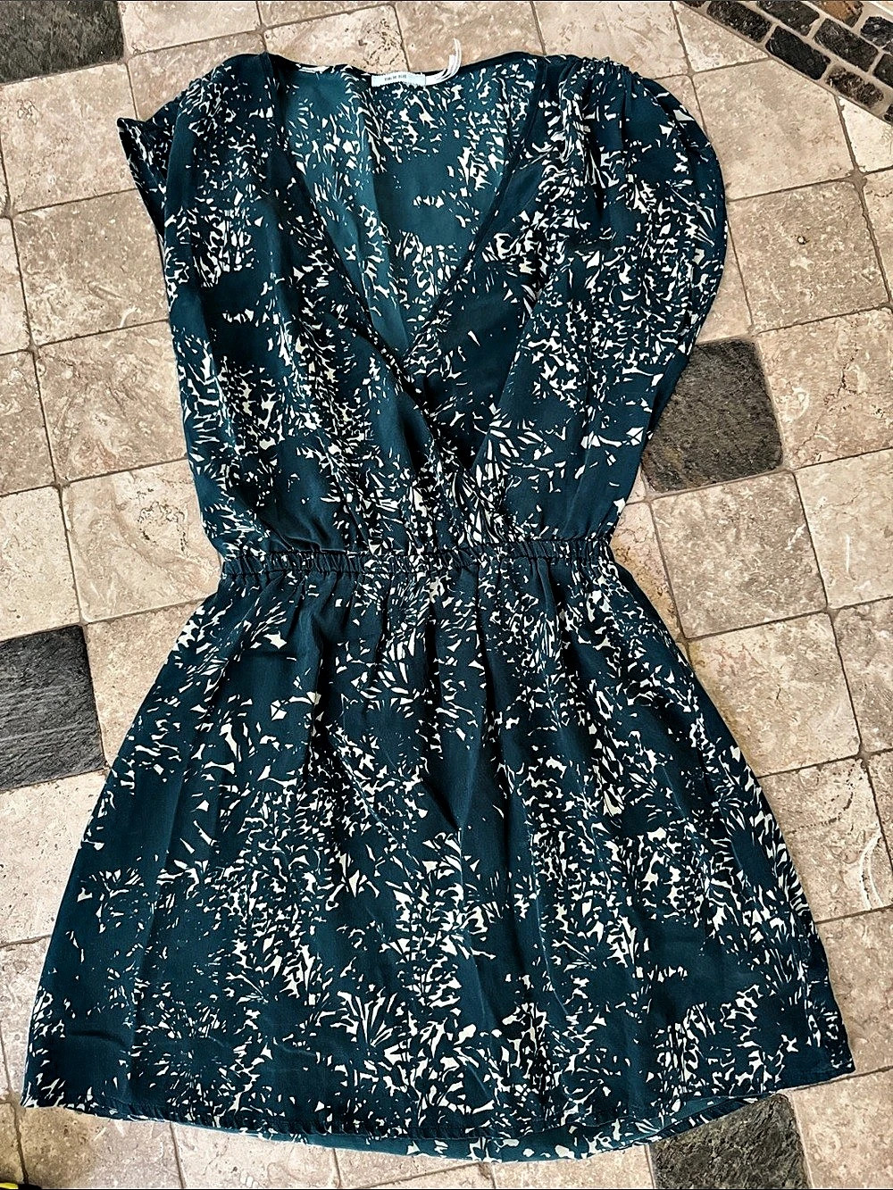 Kimchi Blue Abstract Print Mini Dress Size XS Like New